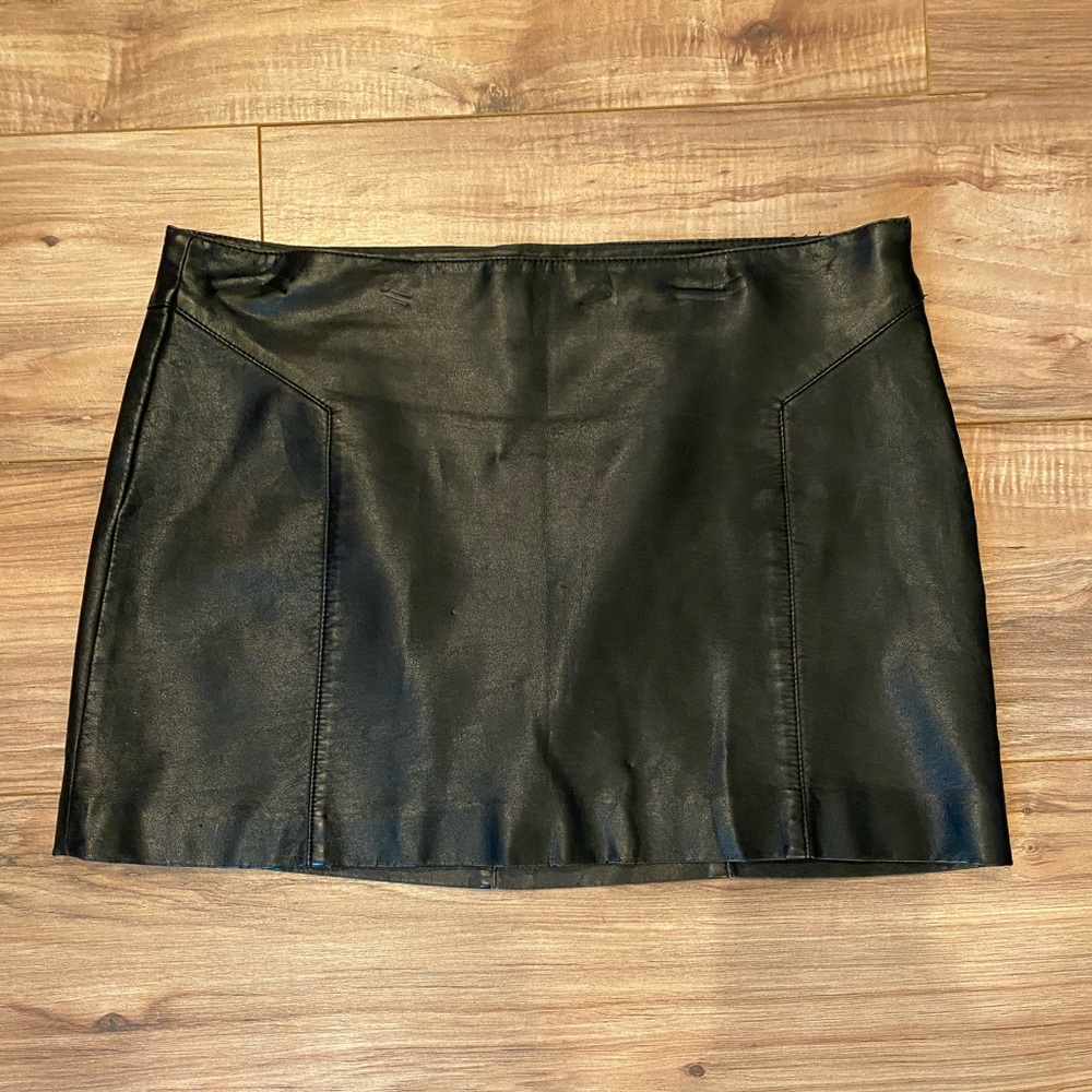 Express Women’s Faux Leather Skirt